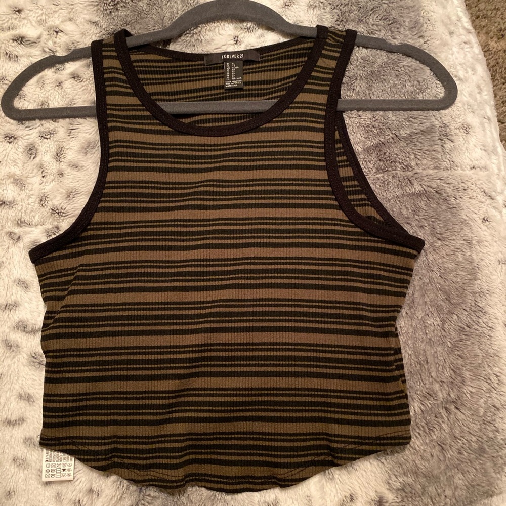 FOREVER 21 CROP TOP TANK